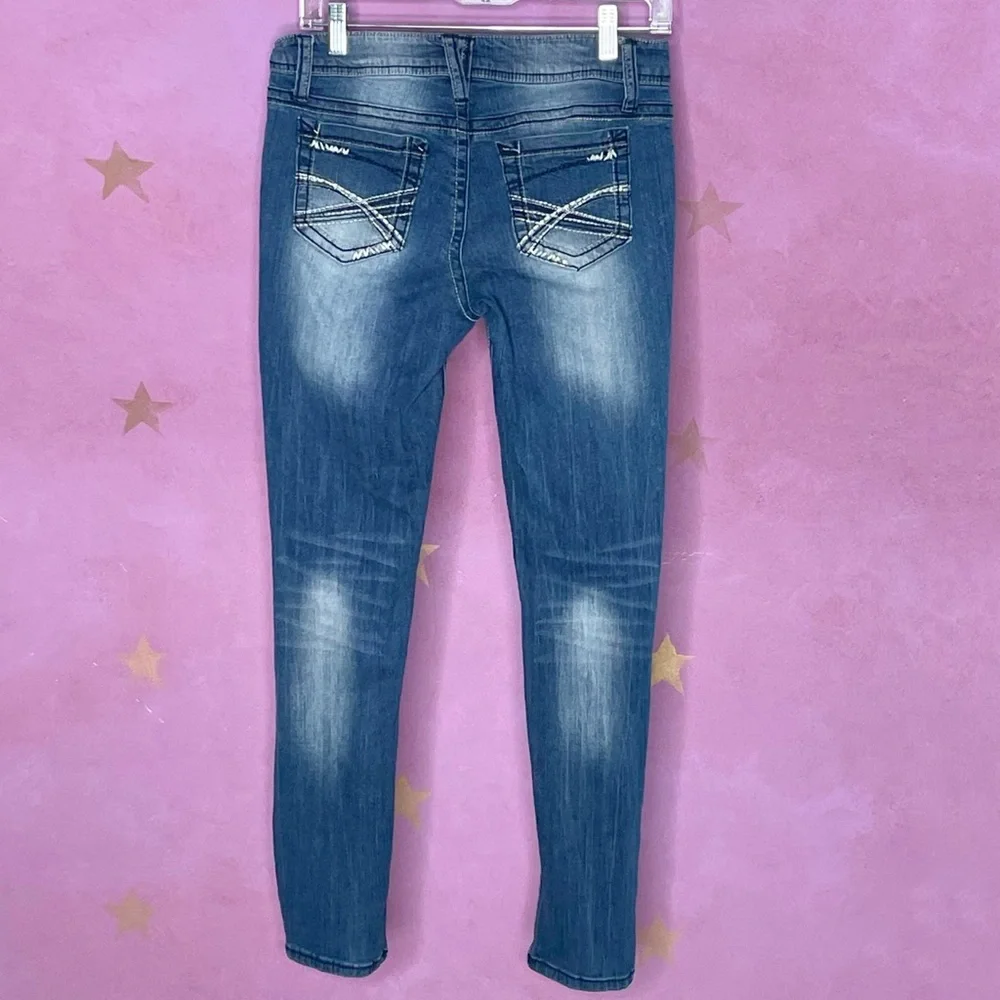 Wallflower Jeans Juniors 9 Y2K Distressed Skinny Embroidered